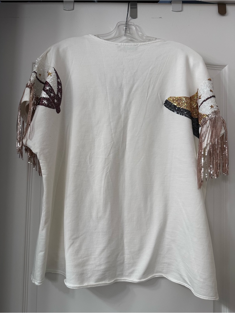 blue b. White Sequin Fringe V-Neck Glam Western Top - Picture 2 of 5
